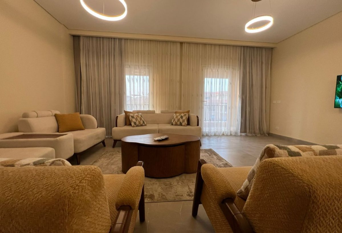 Photo 4 of 8 — Storage Room | 3 Bathrooms | Prime Location