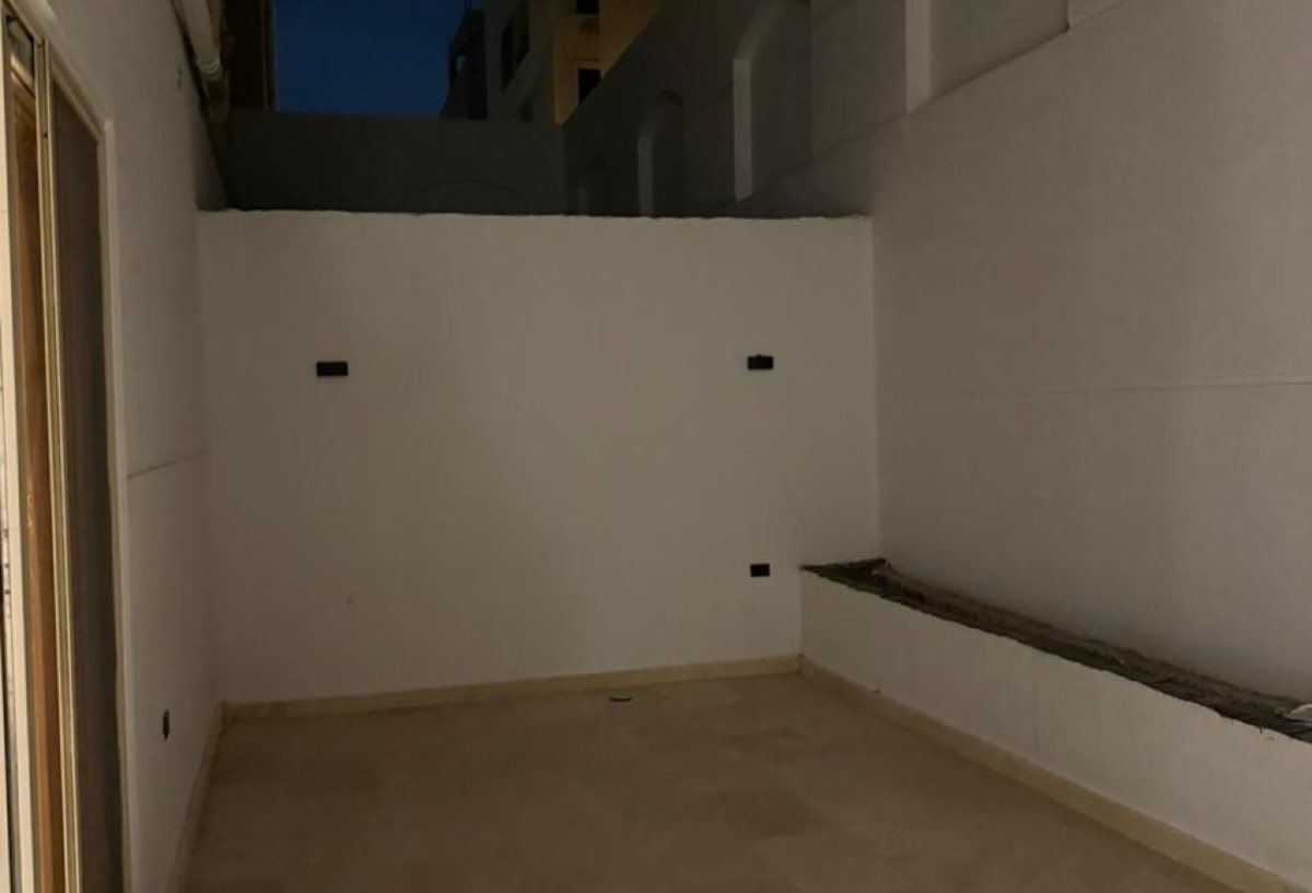 Photo 5 of 8 — Private Entrance | Private Garden | First Use