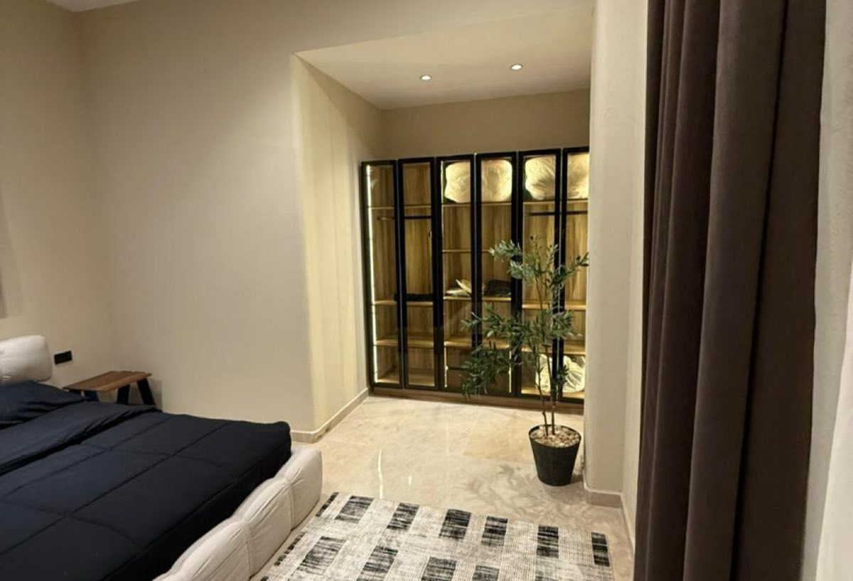 Photo 8 of 8 — Private Entrance | Private Garden | First Use