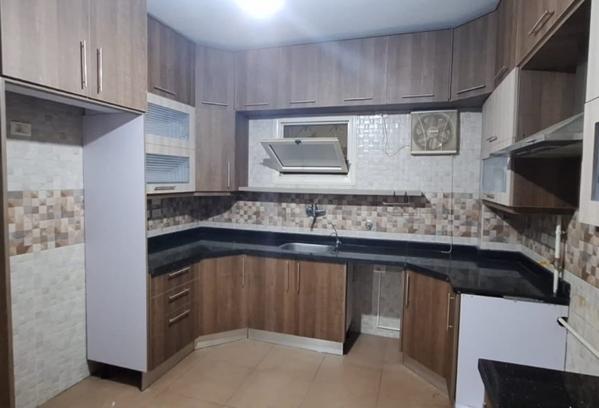 Photo 3 of 8 — Direct Axis View | Duplex | Fully Equipped