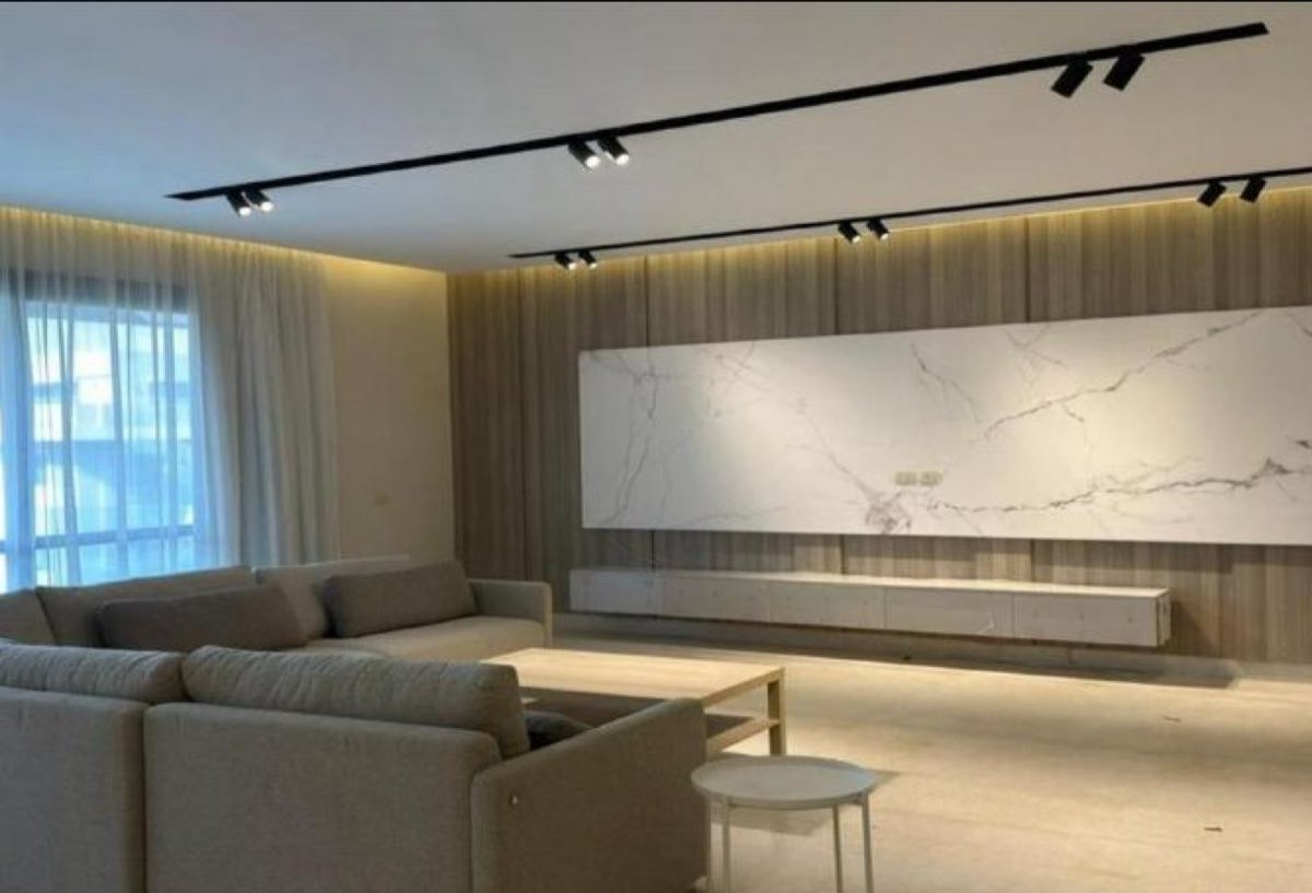 Photo 2 of 8 — Luxury Duplex Penthouse | Pool View | Furnished