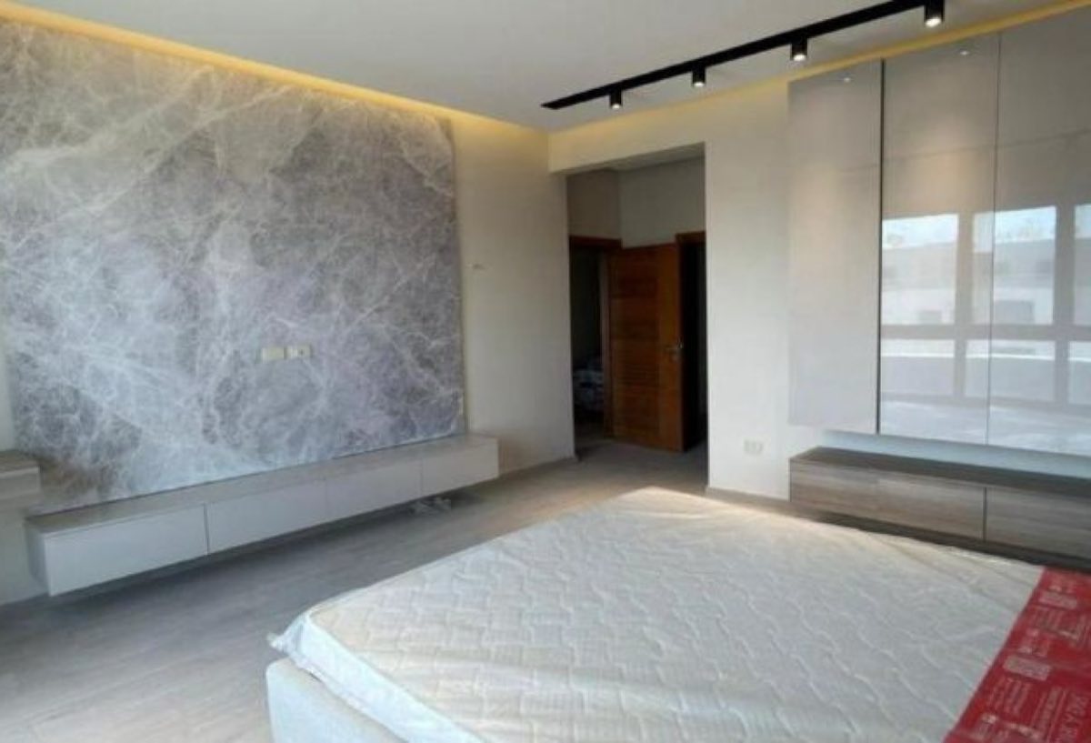 Photo 7 of 8 — Luxury Duplex Penthouse | Pool View | Furnished