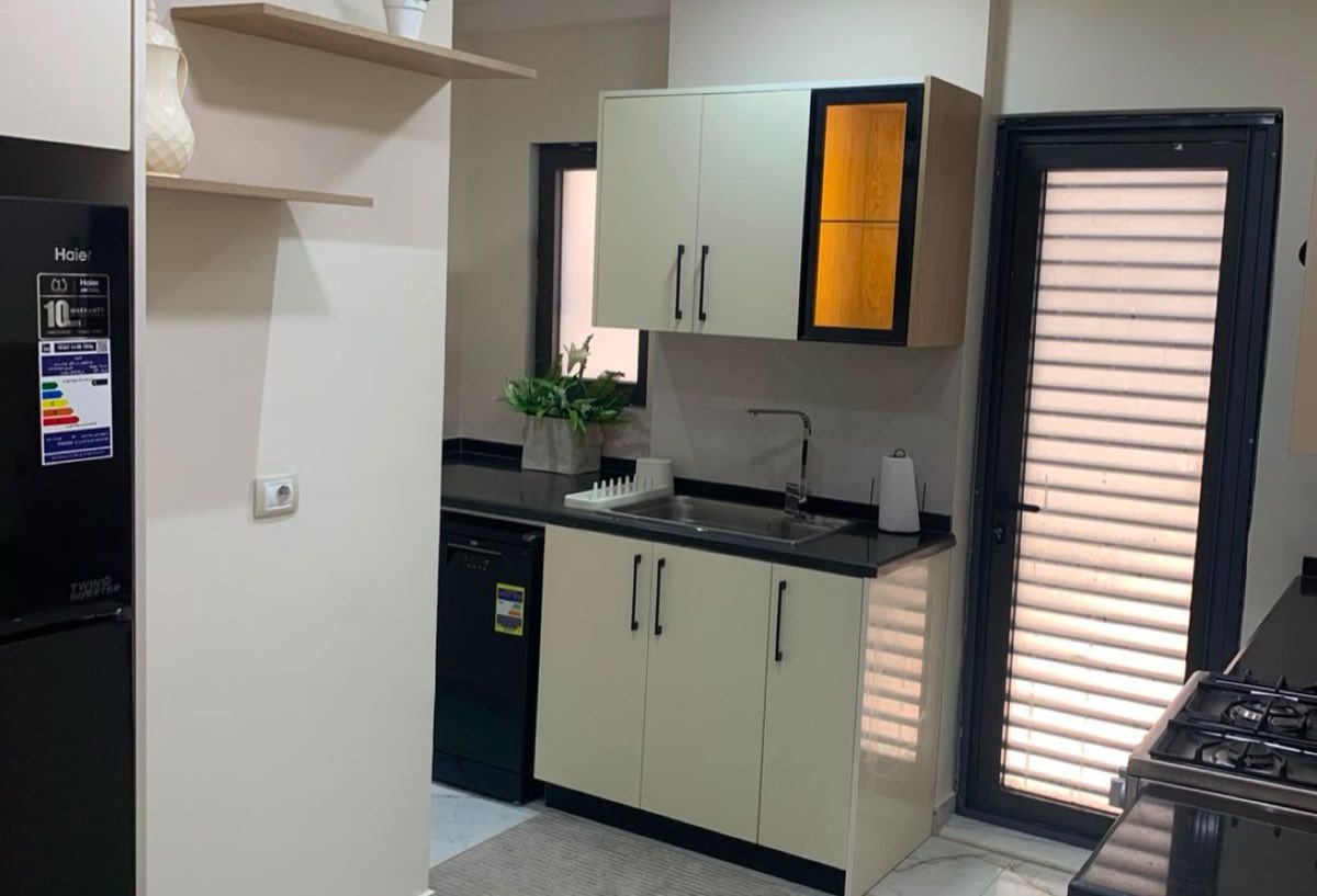 Photo 4 of 8 — Third Floor | Ready to Move | Great Value