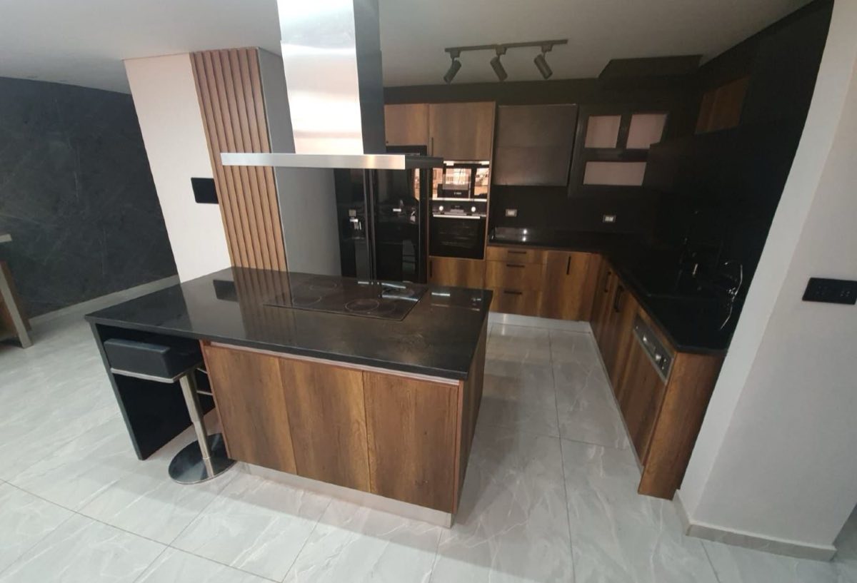 Photo 5 of 8 — 3BR | Spacious Apartment | Lake View