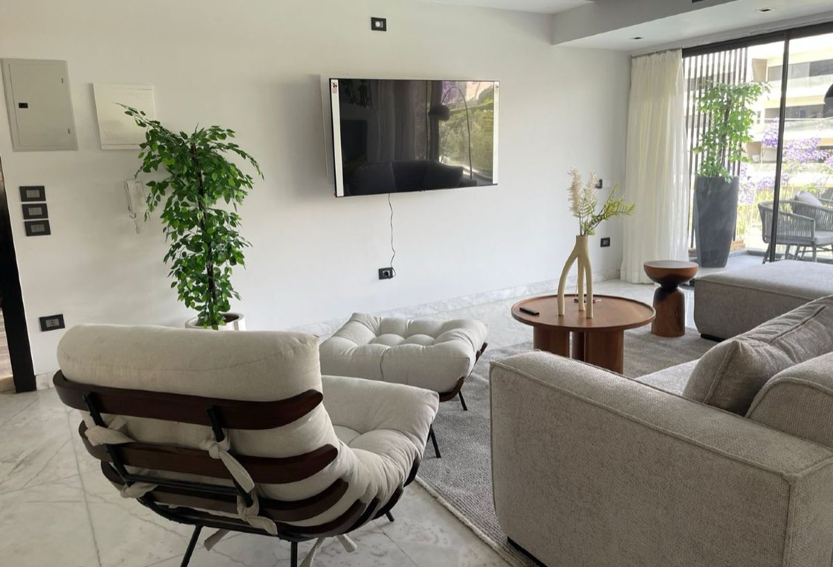 Photo 1 of 8 — Spacious Layout | Annual Contract