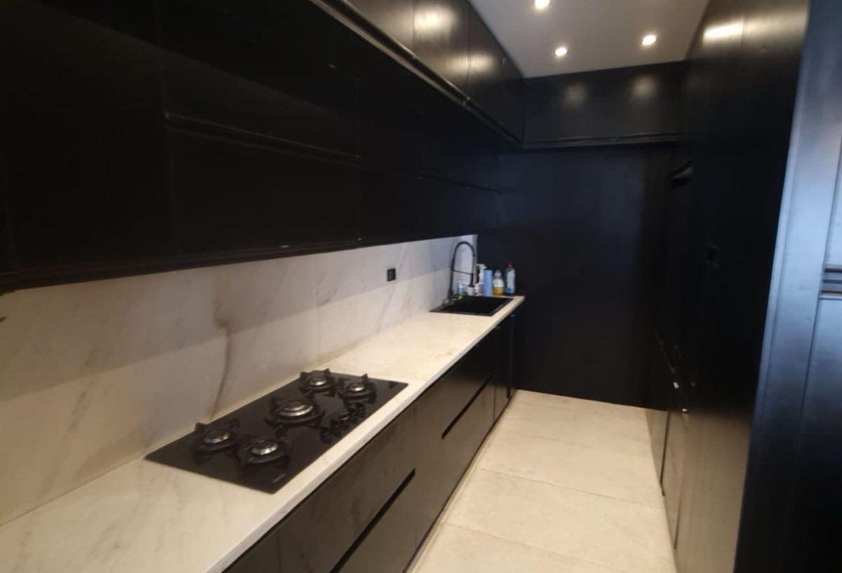 Photo 7 of 8 — Ultra Super Lux | Furnished | 2 Parking Slots