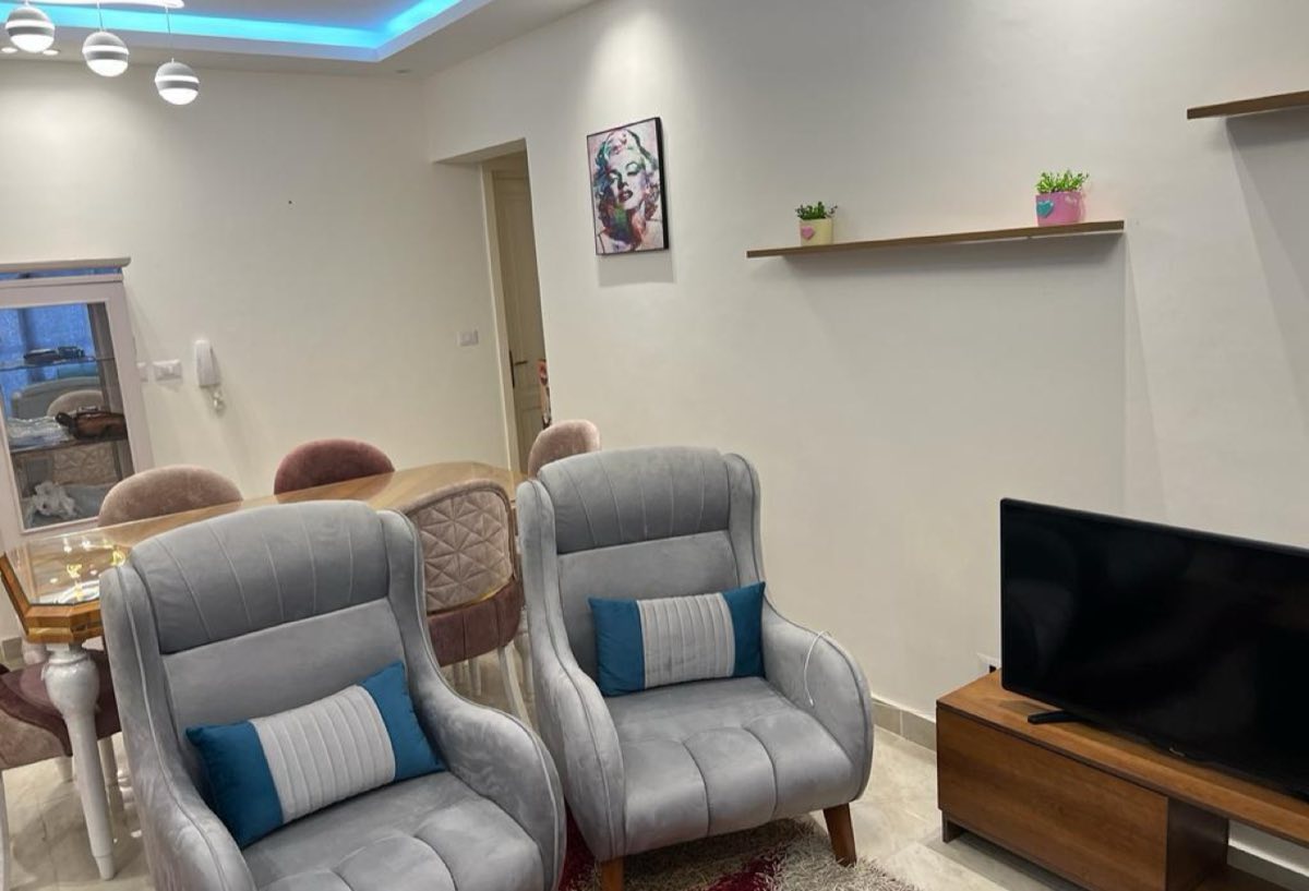 Photo 4 of 8 — 2 Master Bedrooms | Fifth Floor | Prime Location