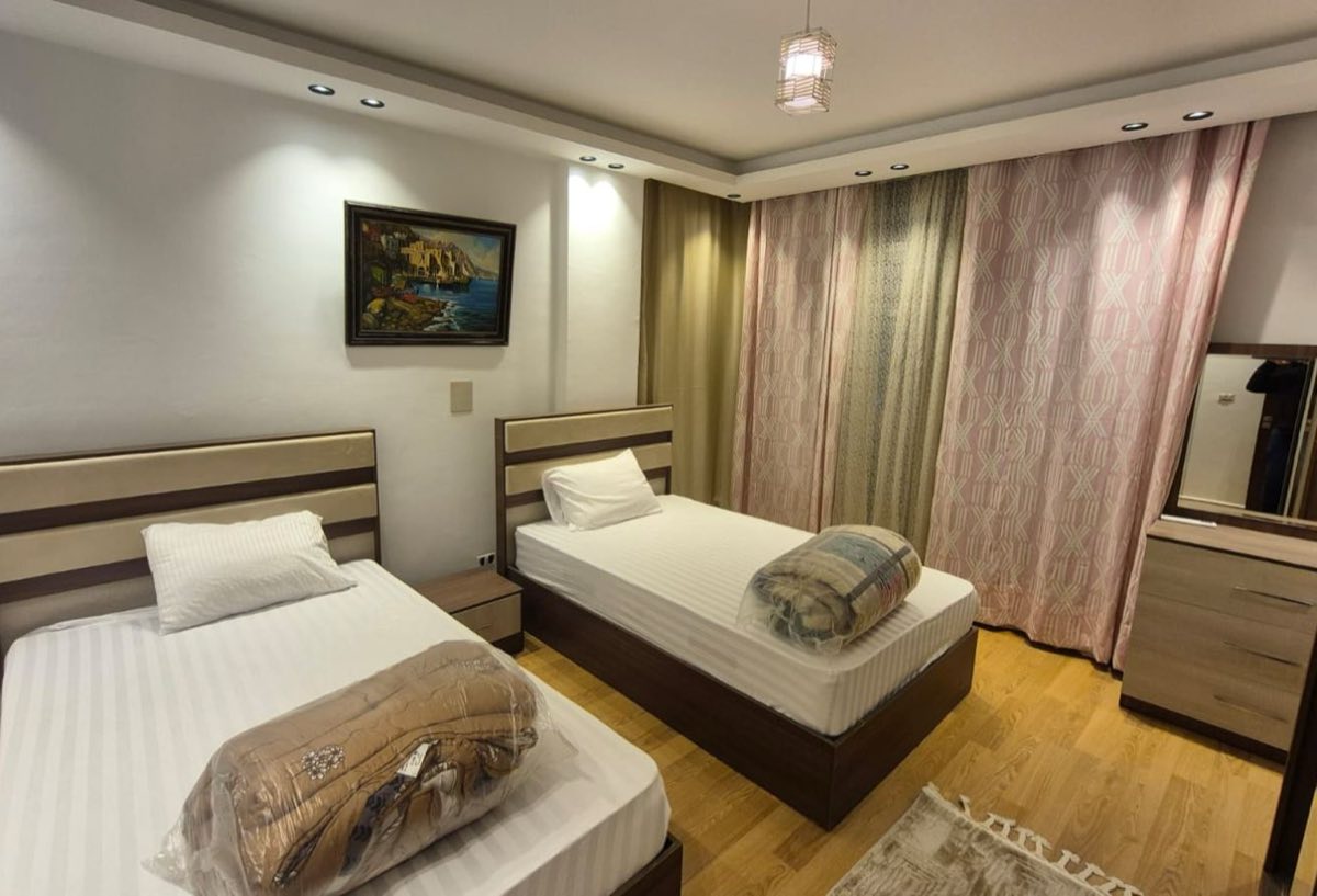Photo 8 of 8 — Hotel-Style | First Use | All Season