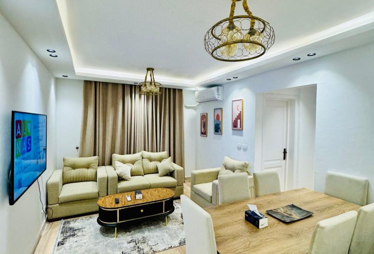 Photo 2 of 8 — Hotel-Style Furnished | Near Central Park