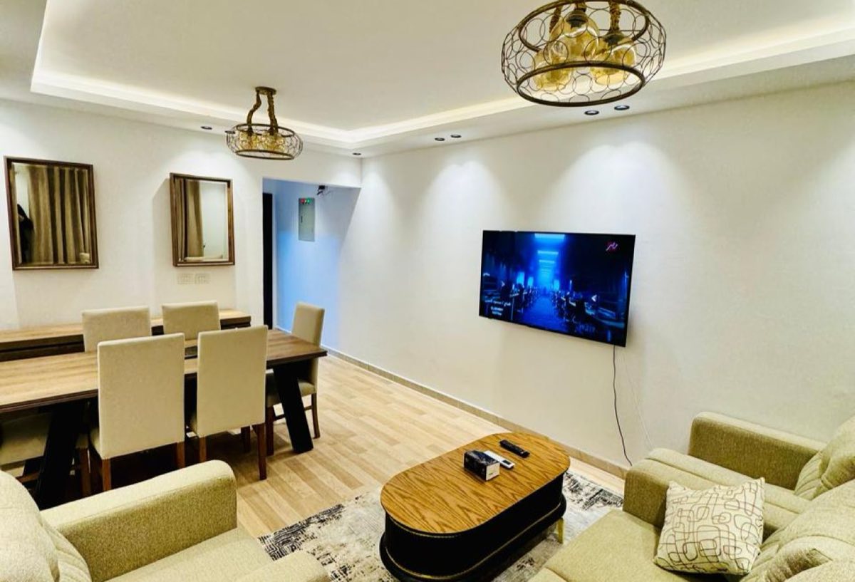 Photo 4 of 8 — Hotel-Style Furnished | Near Central Park