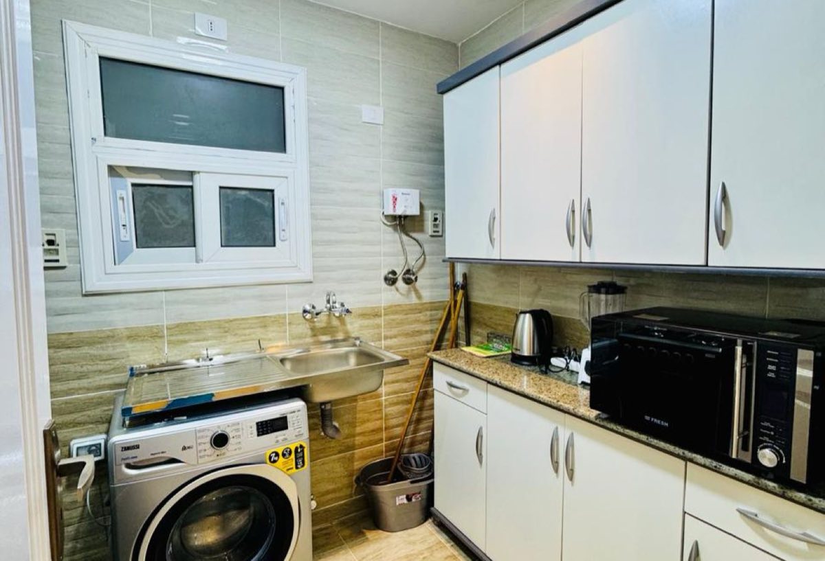 Photo 6 of 8 — Hotel-Style Furnished | Near Central Park