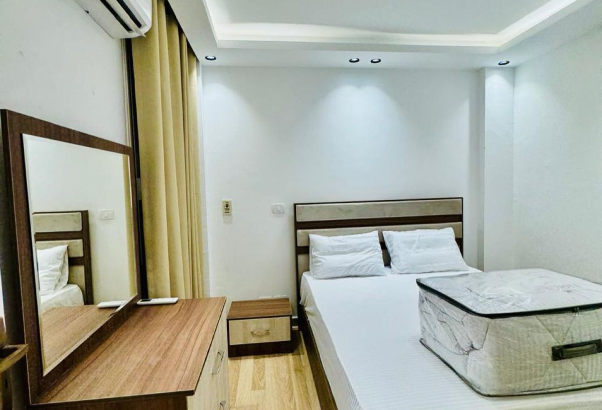 Photo 8 of 8 — Hotel-Style Furnished | Near Central Park