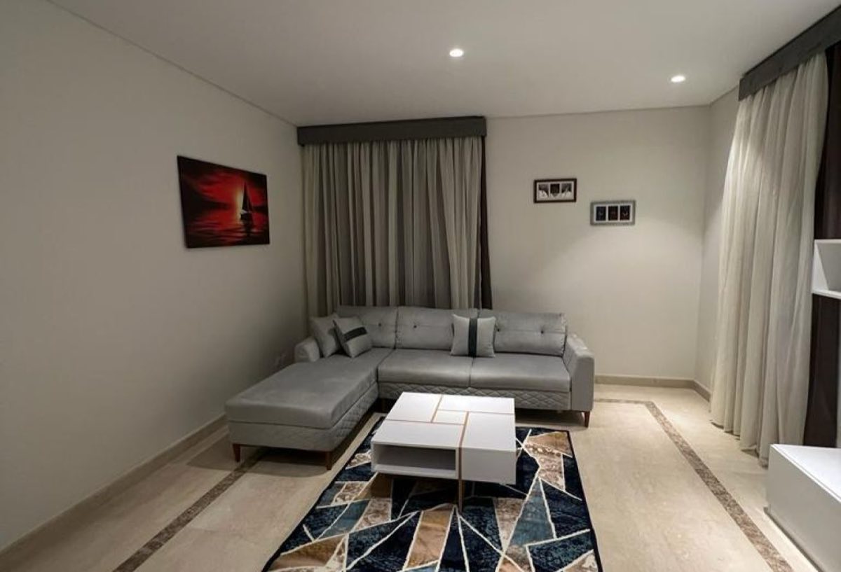 Photo 2 of 8 — Move-In Ready | Prime Loction