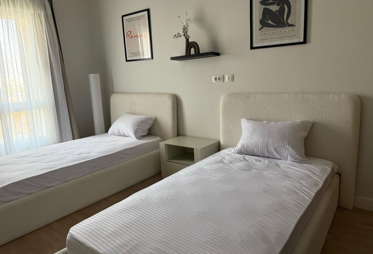 Photo 8 of 8 — Boulevard | Nanny's Room | Available 8 Jun