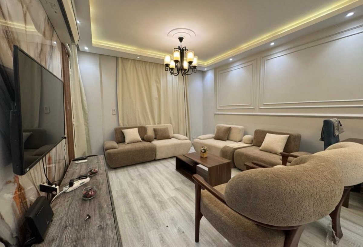Photo 5 of 8 — Fully Furnished | Avenue Mall | Rehab 2