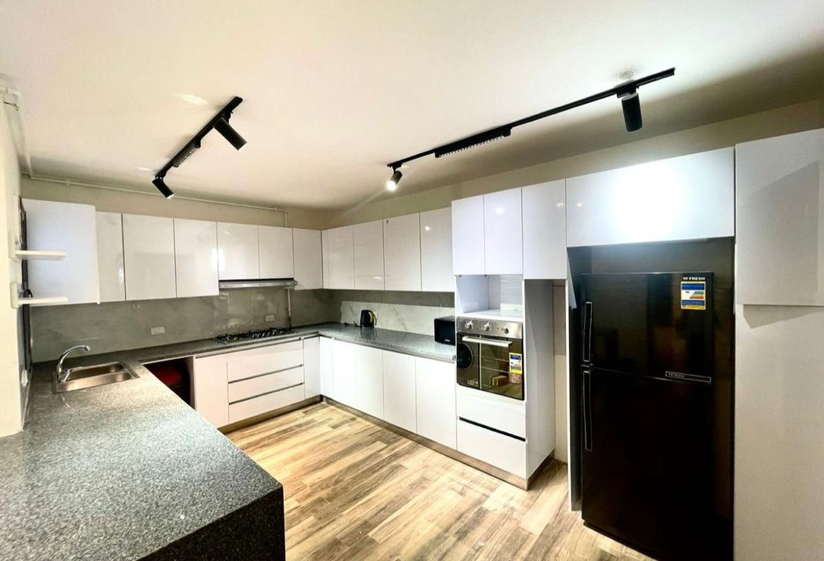Photo 4 of 8 — Fully Furnished | Spacious Duplex | Eastown