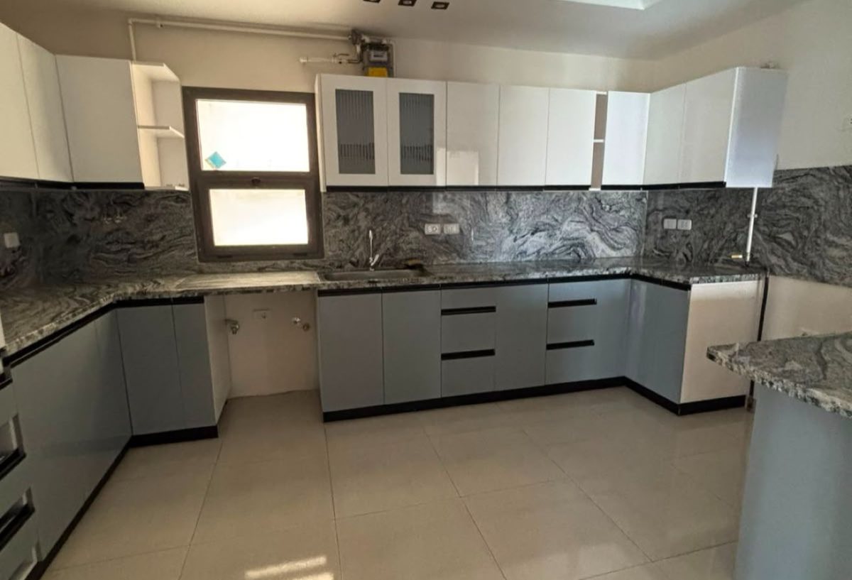 Photo 3 of 8 — Kitchen & ACs | Prime Location | Great Value