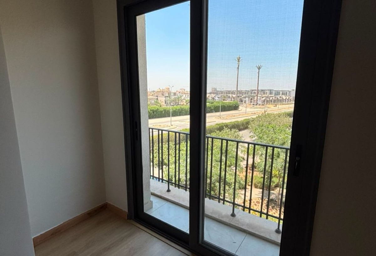 Photo 4 of 8 — Kitchen & ACs | Prime Location | Great Value