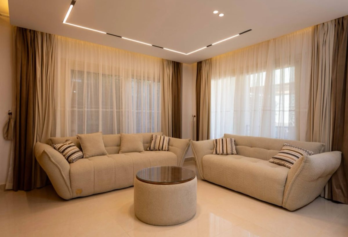Photo 1 of 8 — Private Garden | Hotel Furnished | Ground Floor