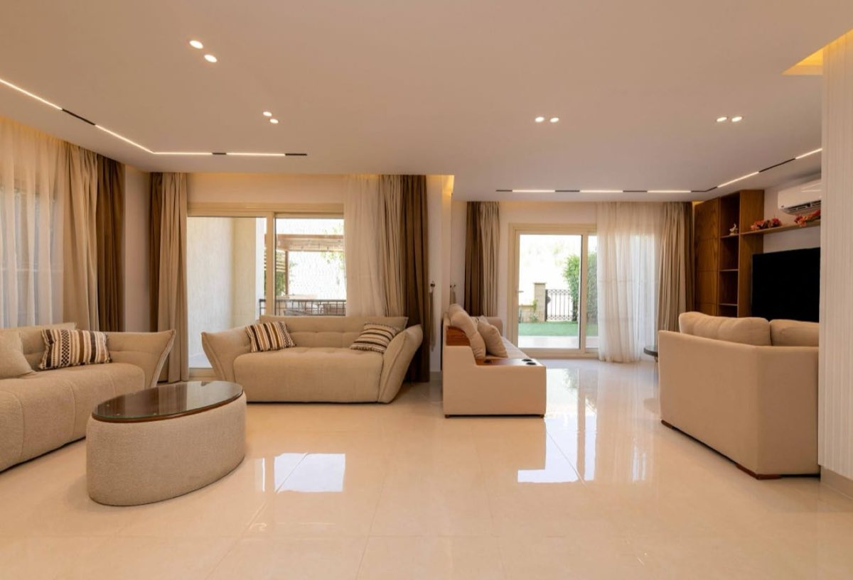 Photo 3 of 8 — Private Garden | Hotel Furnished | Ground Floor