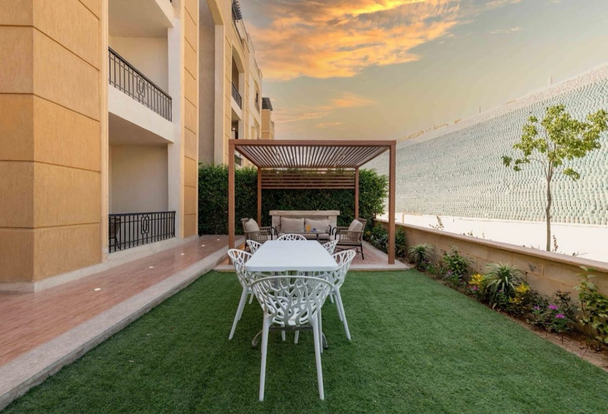 Photo 6 of 8 — Private Garden | Hotel Furnished | Ground Floor