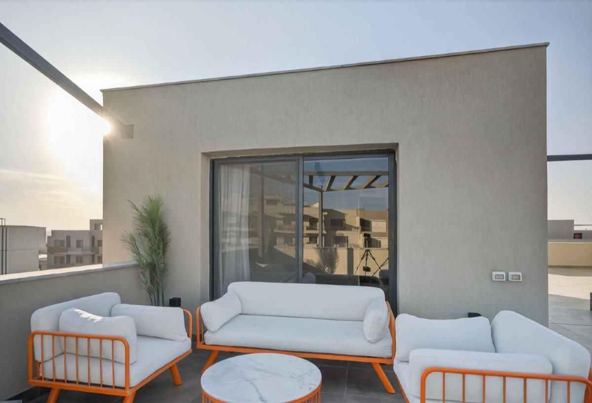 Photo 6 of 8 — Luxury Studio Roof | Smart Lock | V Residence
