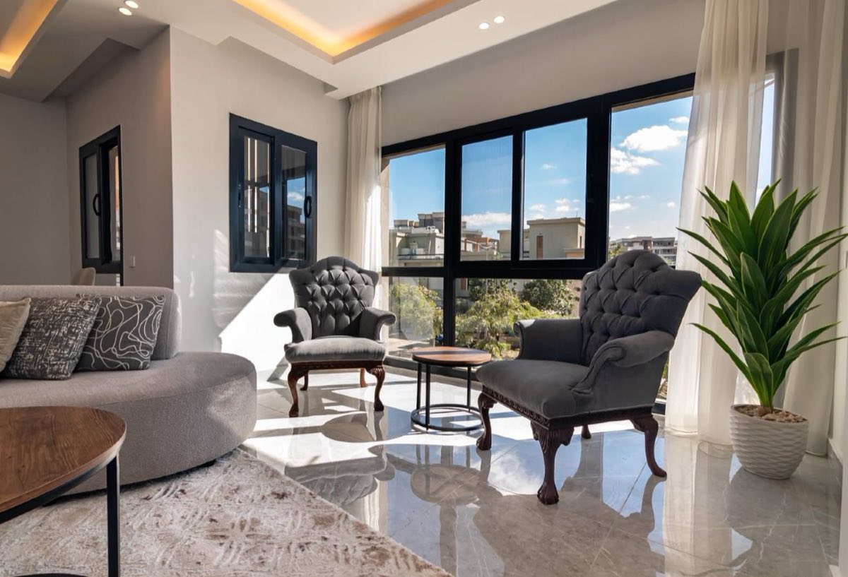 Photo 4 of 8 — 2 Master Bedrooms | Nanny's Room | Sky Condos