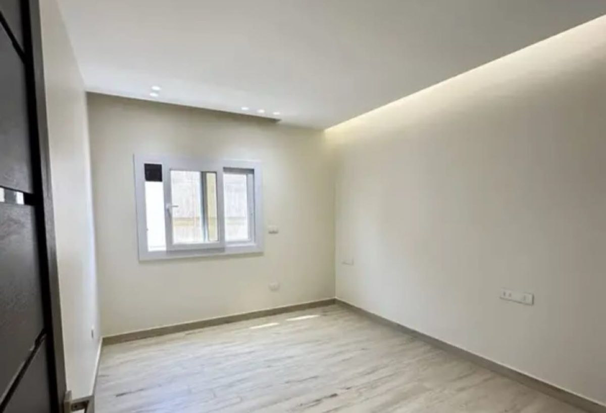 Photo 5 of 8 — First Use | Premium Finishing | Corner Facing