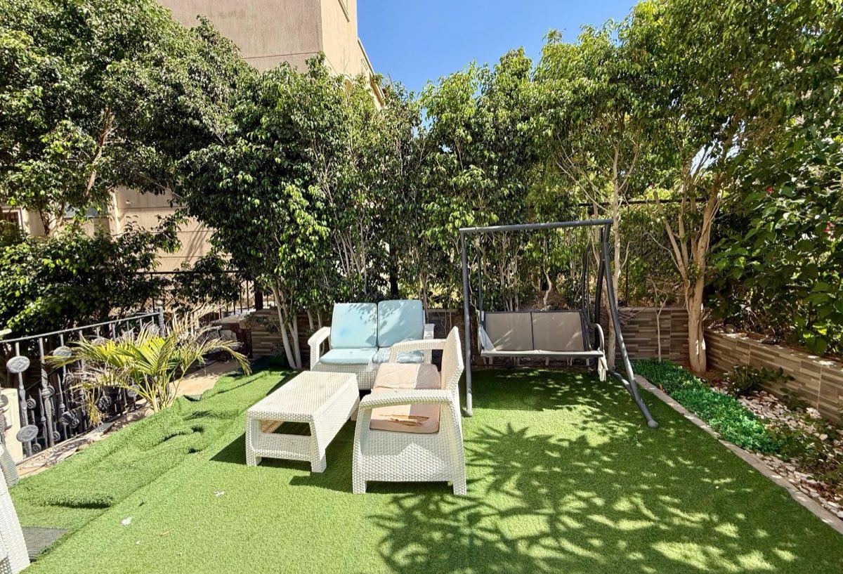 Photo 4 of 8 — Pool View | Hotel Furnished | Private Garden