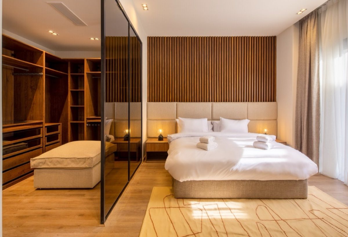 Photo 6 of 8 — Private Garden | Hotel Furnished | Ground Floor