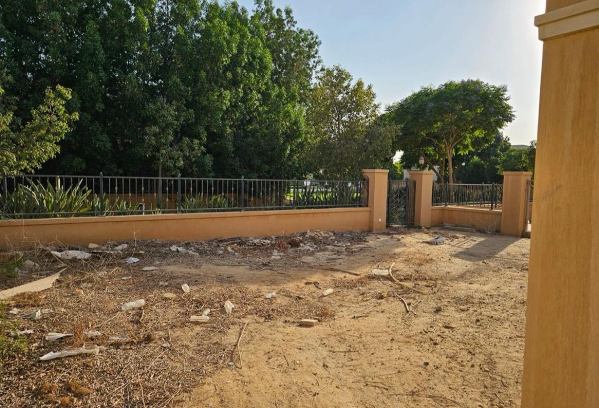 Photo 5 of 6 — Prime Location | Open Landscape View | Half Finish